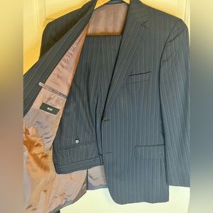 Hugo Boss Dark Blue/Gray Stripped suit, suit and pants!!